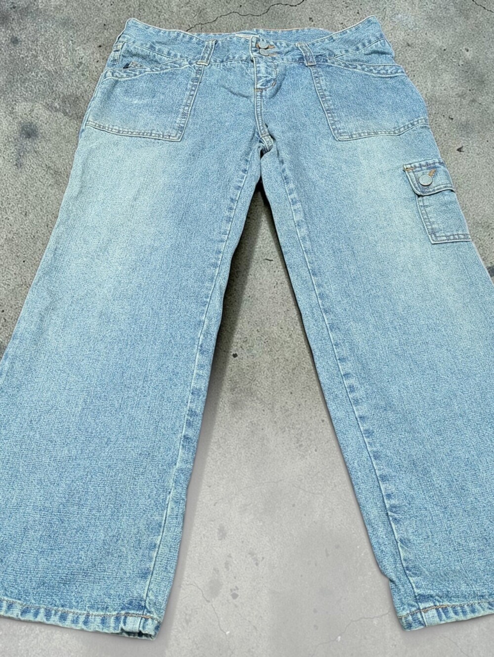 Vintage Abercrombie & Fitch Low Rise Flare Cropped Capri Cargo Jeans Size 8 Y2K